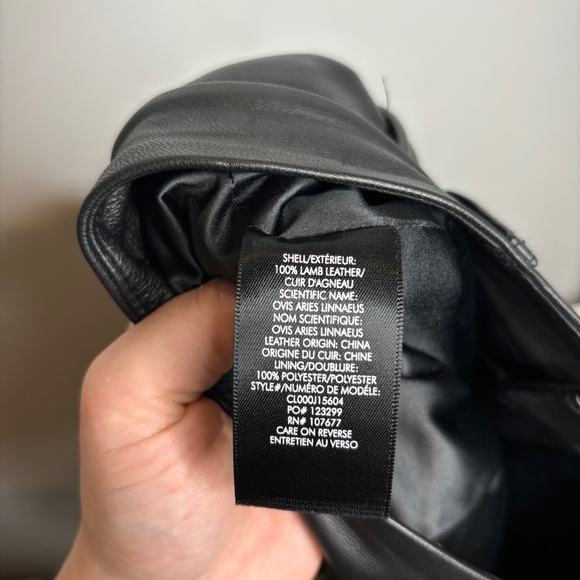 Alice + Olivia Conry Pleated Lamb Leather Shorts - Picture 7 of 10